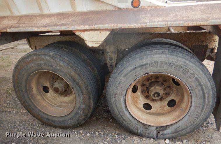 image for item JD9495 2002 CPS SBD-240  bottom dump trailer