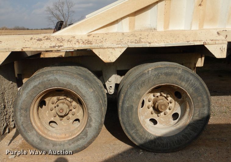 image for item JD9495 2002 CPS SBD-240  bottom dump trailer