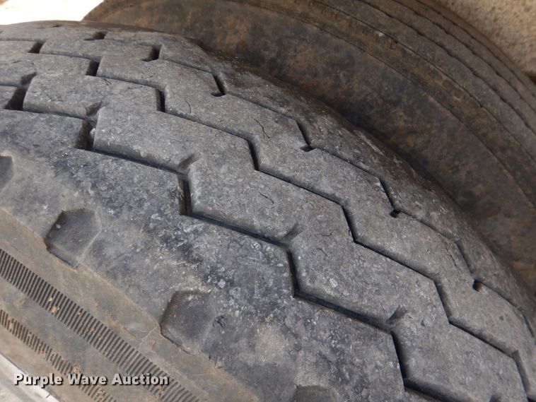 image for item JD9496 2002 CPS SBD-240  bottom dump trailer