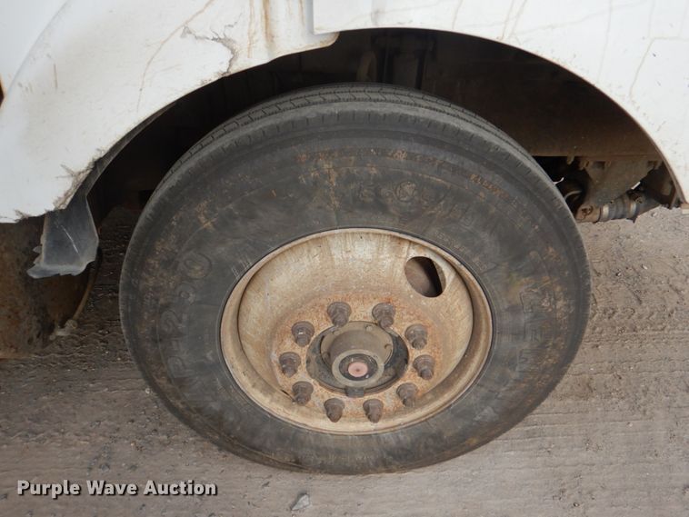 image for item JD9497 1999 Volvo VN  semi truck