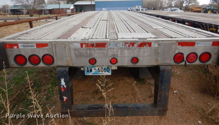 image for item JD9498 1995 Transcraft Eagle W2  flatbed trailer