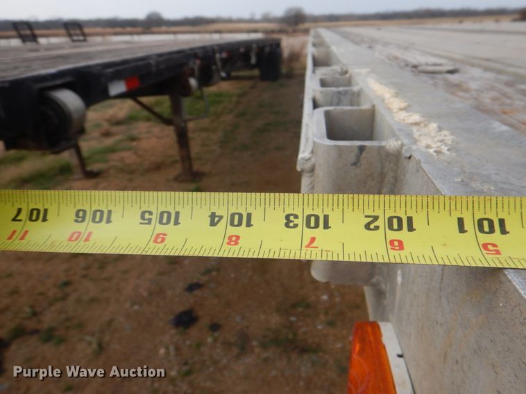 image for item JD9498 1995 Transcraft Eagle W2  flatbed trailer