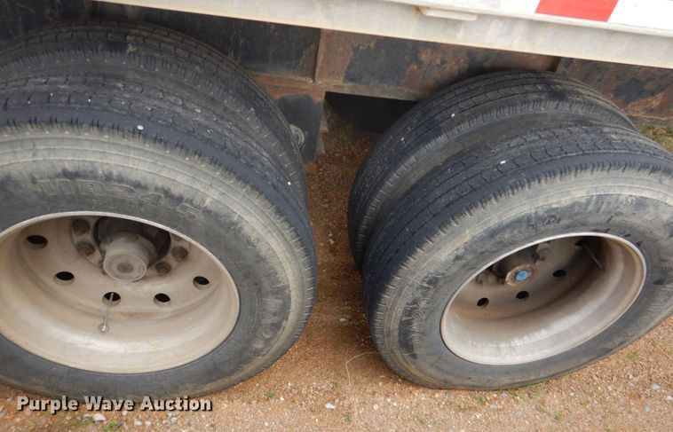 image for item JD9498 1995 Transcraft Eagle W2  flatbed trailer