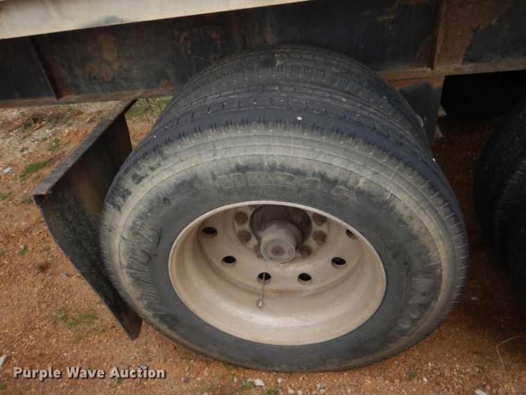 image for item JD9498 1995 Transcraft Eagle W2  flatbed trailer