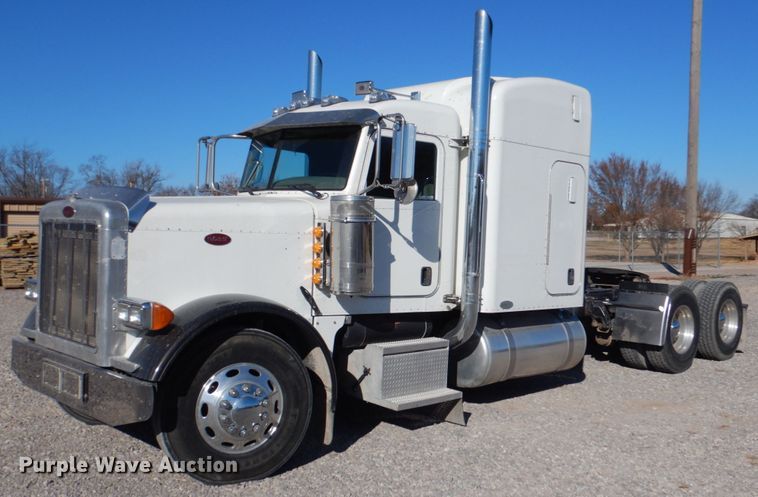 image for item JD9518 2006 Peterbilt 379  semi truck