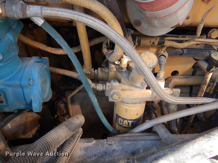 image for item JD9518 2006 Peterbilt 379  semi truck