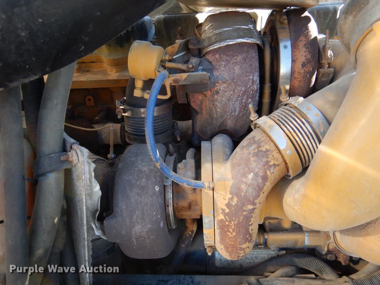 image for item JD9518 2006 Peterbilt 379  semi truck