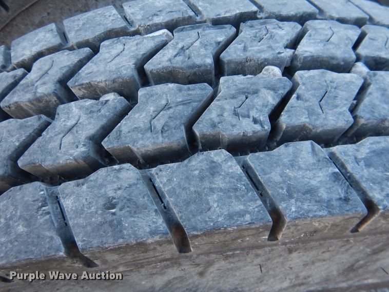 image for item JD9518 2006 Peterbilt 379  semi truck