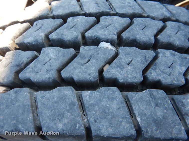 image for item JD9518 2006 Peterbilt 379  semi truck