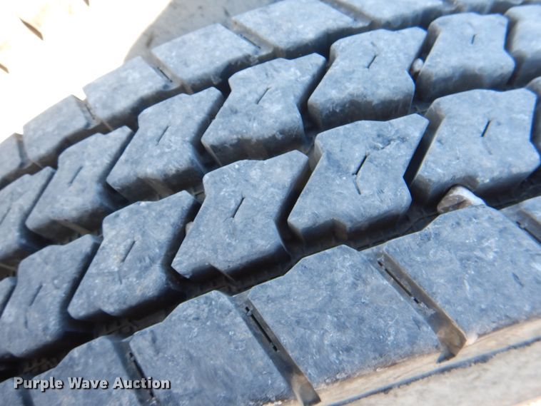 image for item JD9518 2006 Peterbilt 379  semi truck