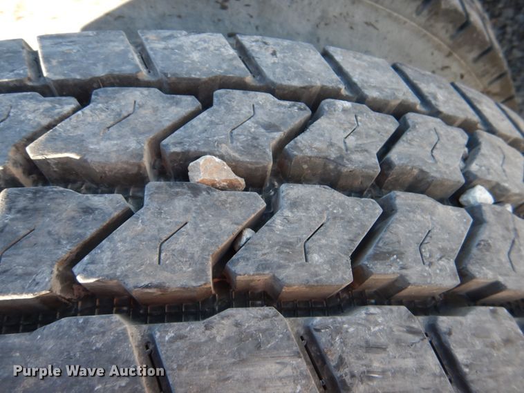 image for item JD9518 2006 Peterbilt 379  semi truck