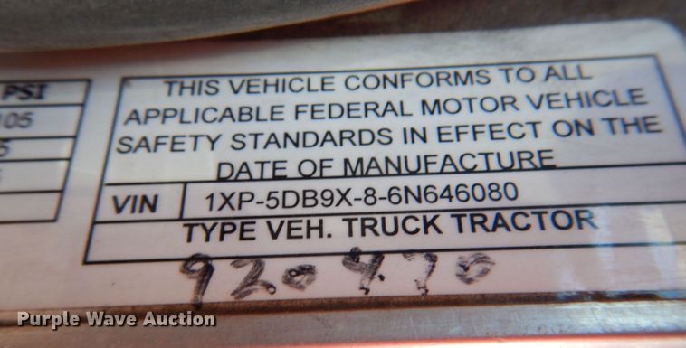 image for item JD9518 2006 Peterbilt 379  semi truck