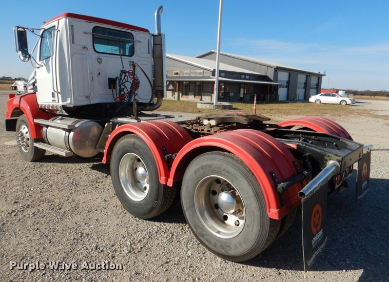 image for item JD9519 2016 Western Star 4900 SB  glider kit semi truck