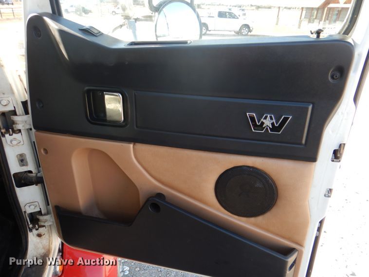 image for item JD9519 2016 Western Star 4900 SB  glider kit semi truck