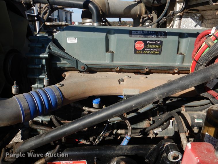 image for item JD9519 2016 Western Star 4900 SB  glider kit semi truck