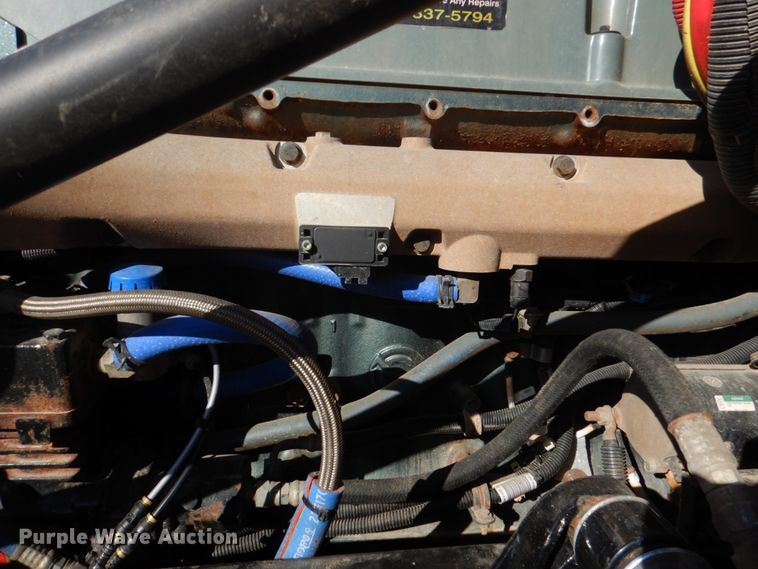 image for item JD9519 2016 Western Star 4900 SB  glider kit semi truck