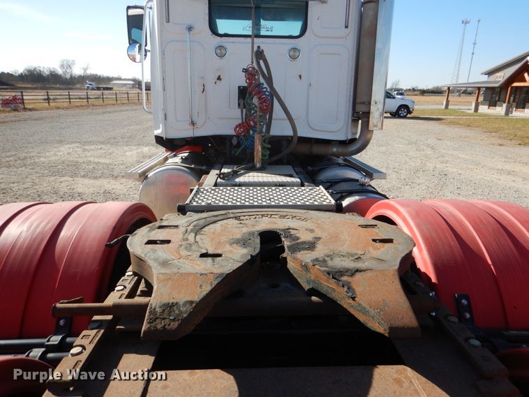 image for item JD9519 2016 Western Star 4900 SB  glider kit semi truck