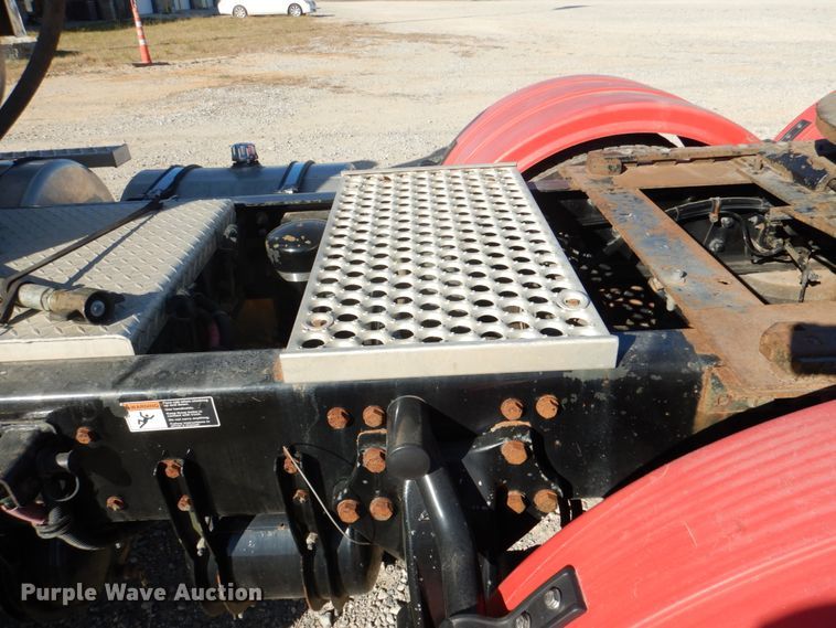 image for item JD9519 2016 Western Star 4900 SB  glider kit semi truck