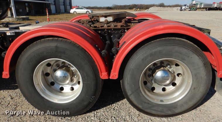 image for item JD9519 2016 Western Star 4900 SB  glider kit semi truck