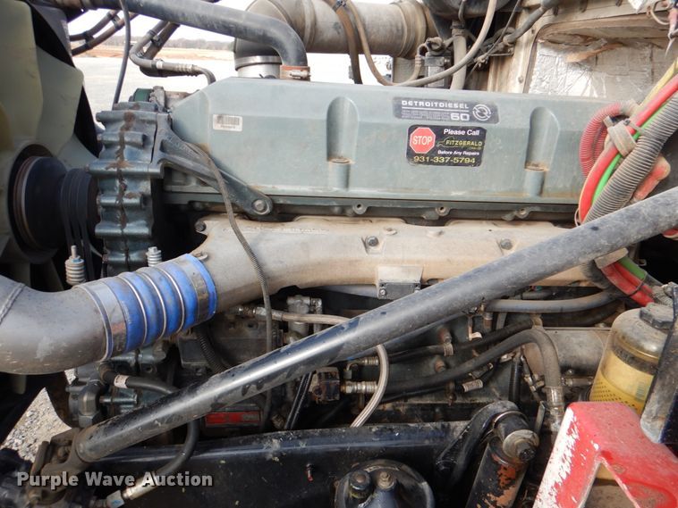 image for item JD9520 2016 Western Star 4900 SA  glider kit semi truck