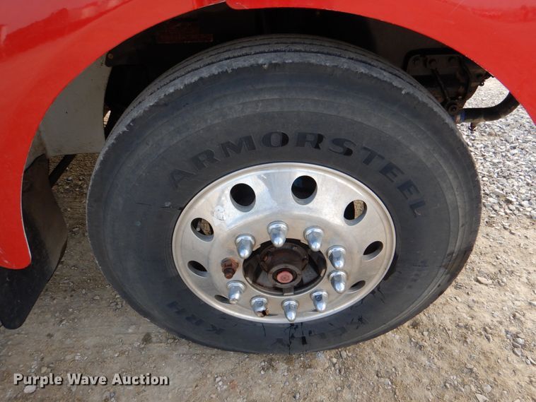 image for item JD9520 2016 Western Star 4900 SA  glider kit semi truck