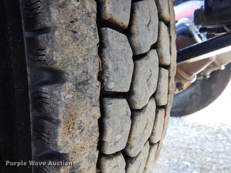 image for item JD9521 2016 Western Star 4900 SA  glider kit semi truck