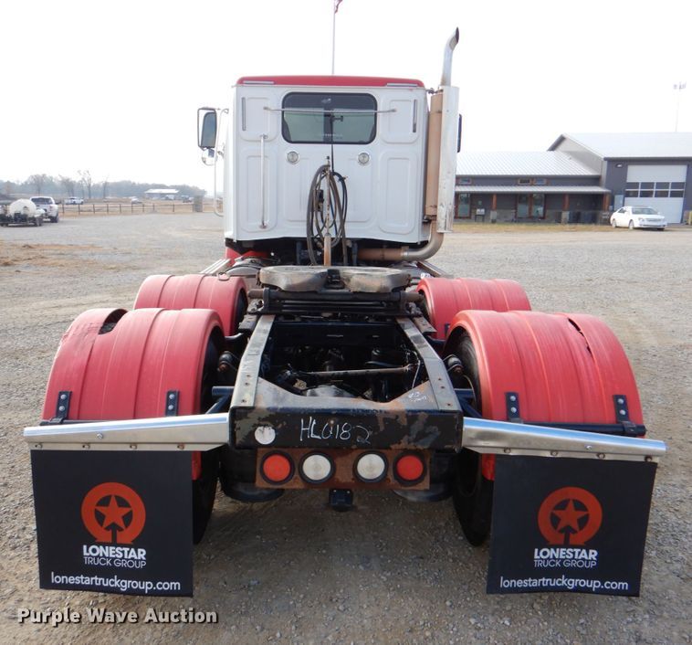 image for item JD9522 2016 Western Star 4900 SA  glider kit semi truck