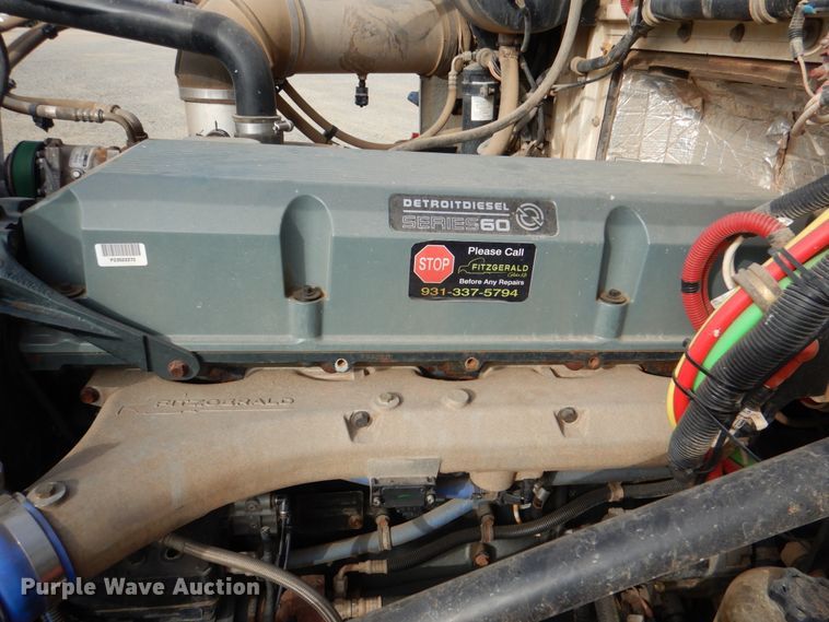 image for item JD9522 2016 Western Star 4900 SA  glider kit semi truck