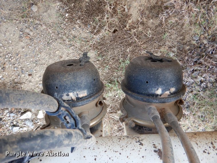 image for item JD9523 2016 Kalyn Siebert AL-3835  end dump trailer