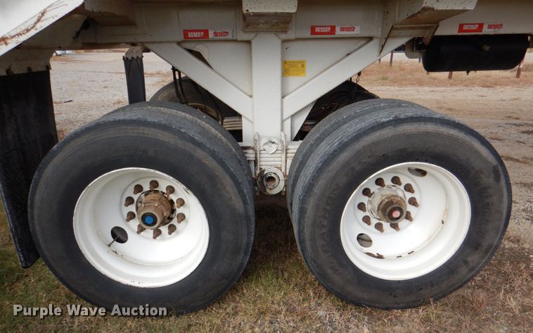 image for item JD9523 2016 Kalyn Siebert AL-3835  end dump trailer