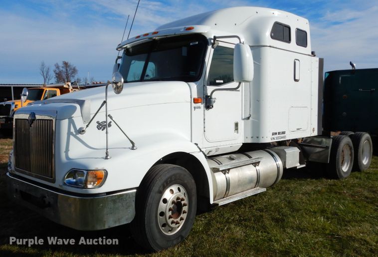 image for item JI9295 2005 International 9400i  semi truck