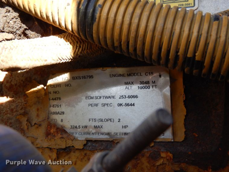 image for item JI9295 2005 International 9400i  semi truck