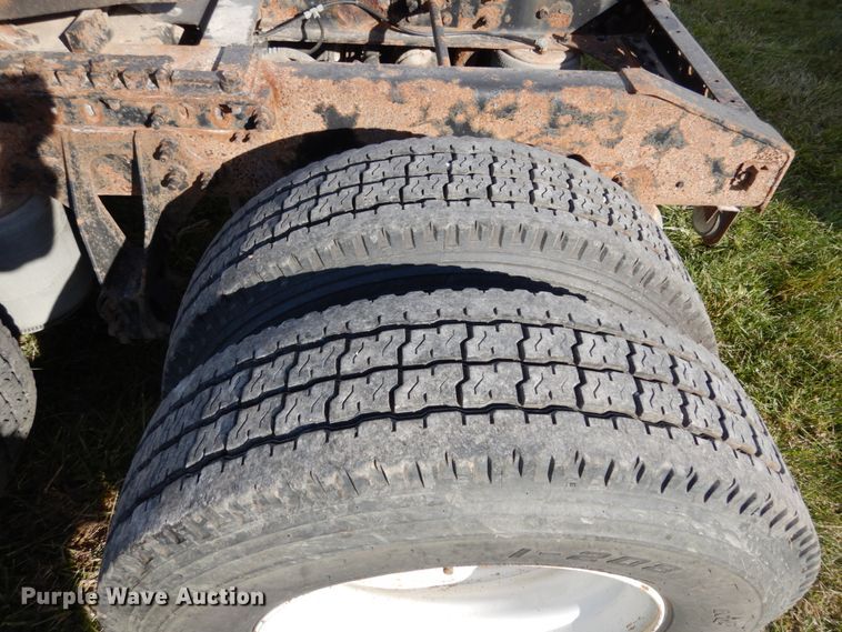 image for item JI9295 2005 International 9400i  semi truck