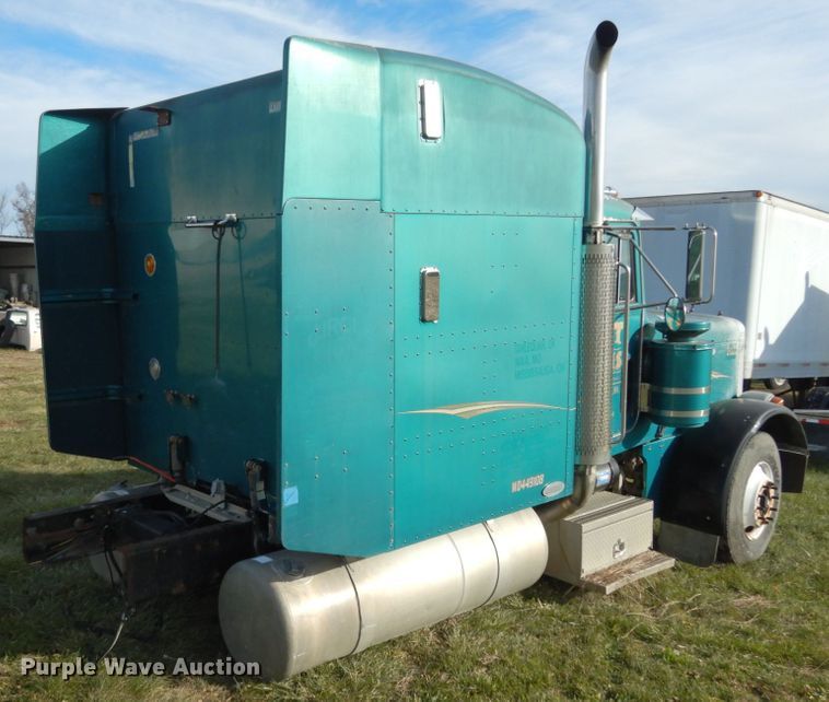 image for item JI9296 1998 Peterbilt 379  semi truck