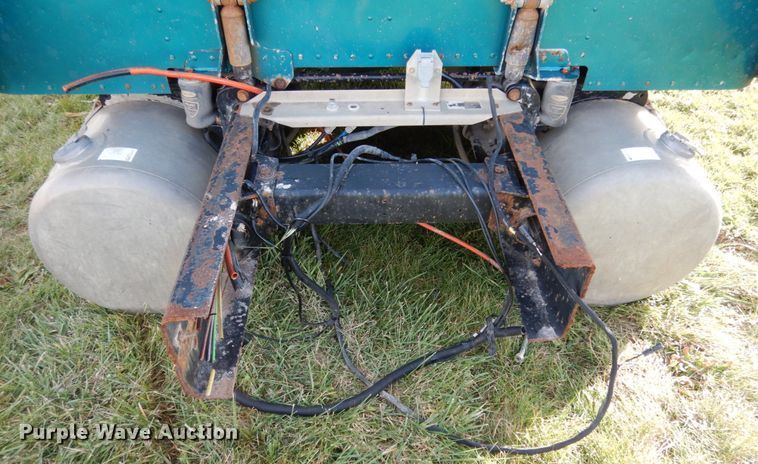 image for item JI9296 1998 Peterbilt 379  semi truck