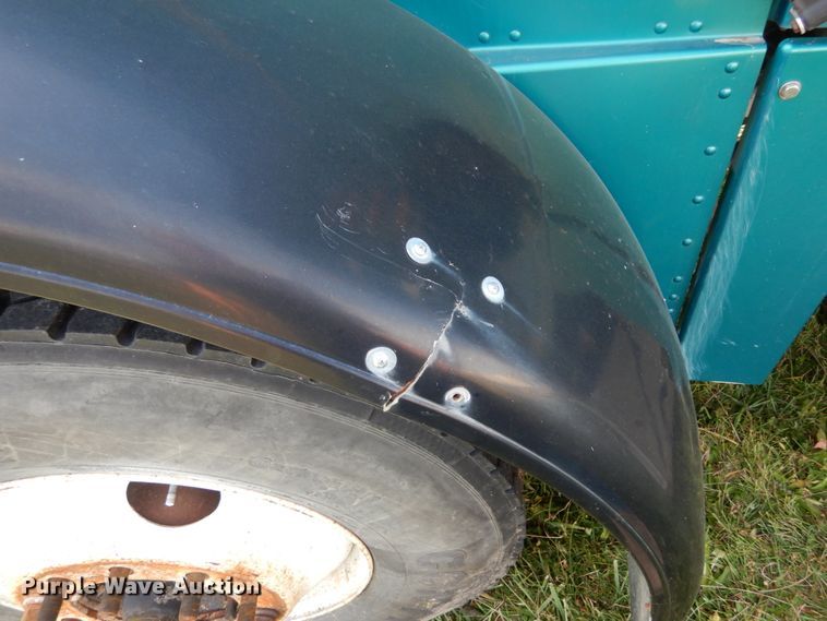 image for item JI9296 1998 Peterbilt 379  semi truck