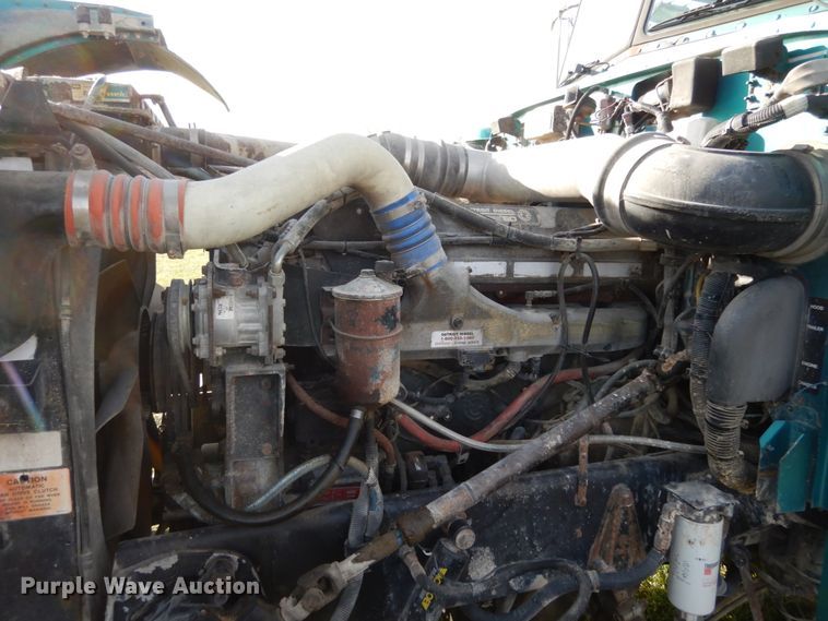 image for item JI9296 1998 Peterbilt 379  semi truck