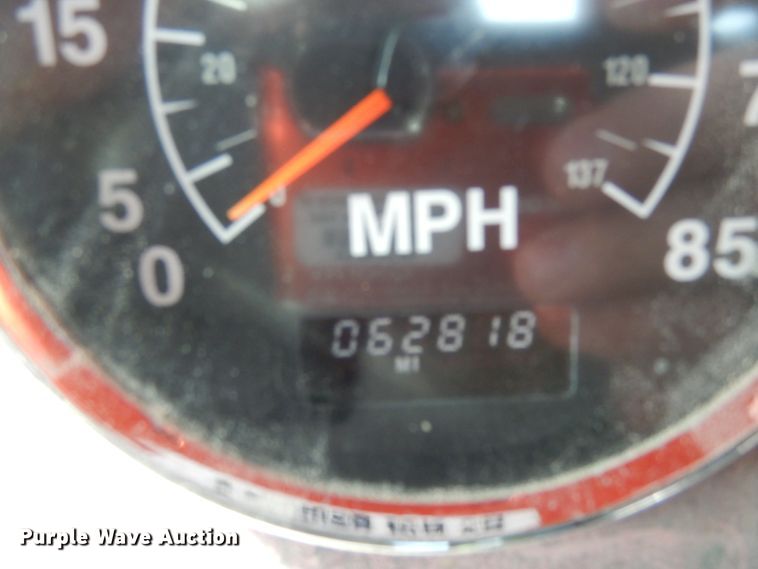 image for item JI9297 1997 International 9300  semi truck