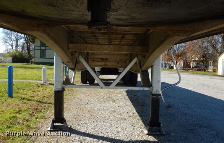 image for item JI9314 2006 Manac AAF-48  flatbed trailer