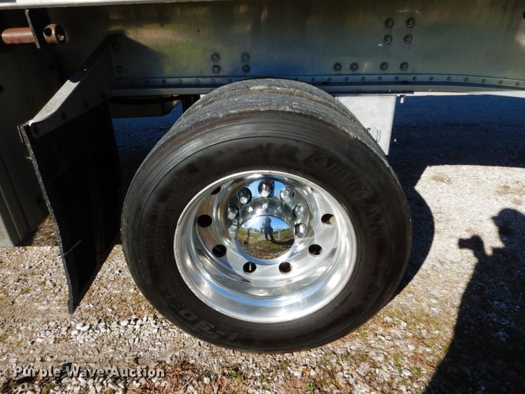 image for item JI9314 2006 Manac AAF-48  flatbed trailer