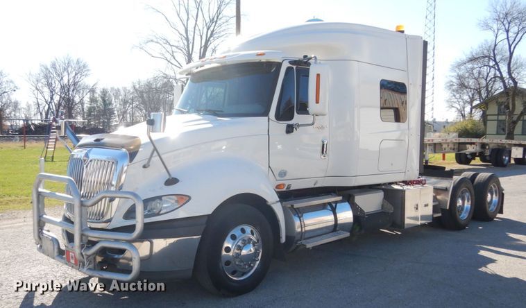 image for item JI9315 2013 International ProStar  semi truck