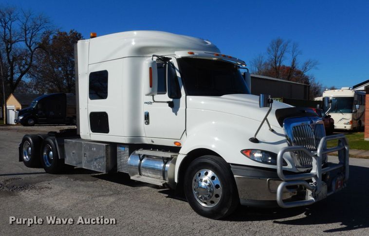 image for item JI9315 2013 International ProStar  semi truck