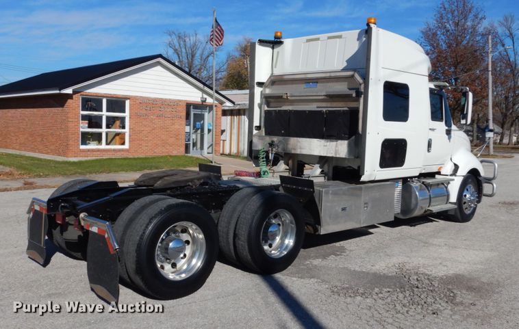 image for item JI9315 2013 International ProStar  semi truck