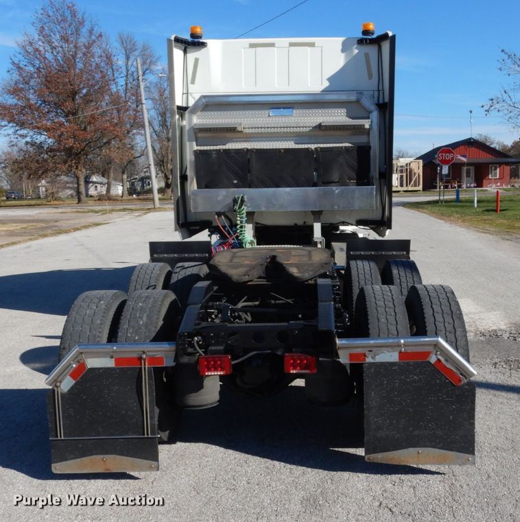 image for item JI9315 2013 International ProStar  semi truck