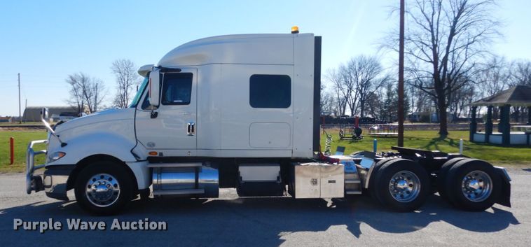 image for item JI9315 2013 International ProStar  semi truck