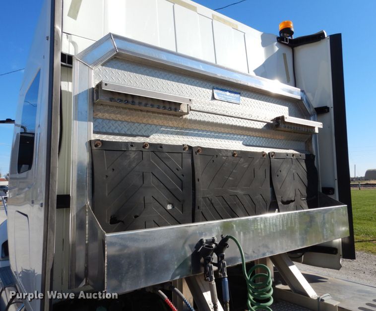 image for item JI9315 2013 International ProStar  semi truck