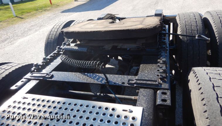 image for item JI9315 2013 International ProStar  semi truck