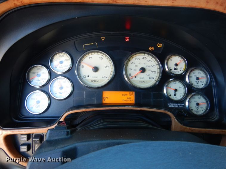 image for item JI9315 2013 International ProStar  semi truck