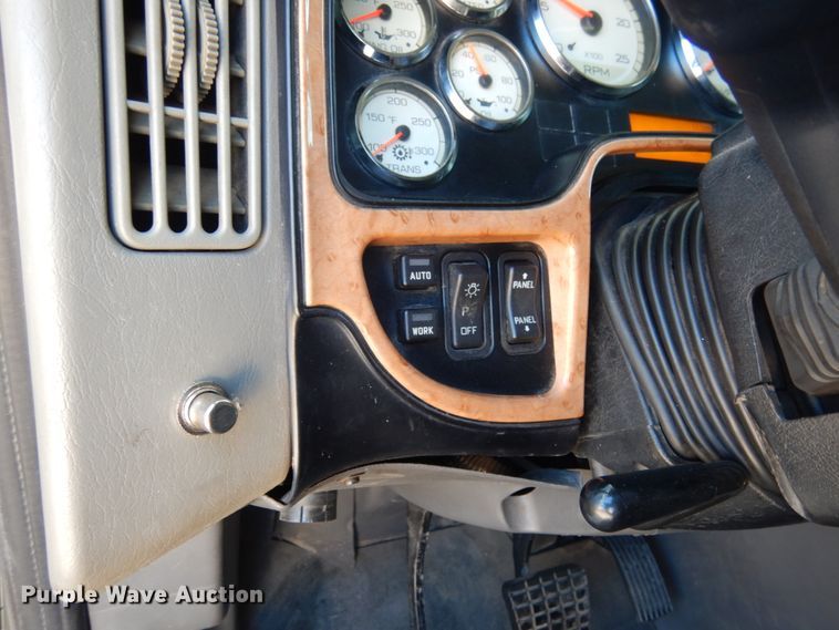 image for item JI9315 2013 International ProStar  semi truck