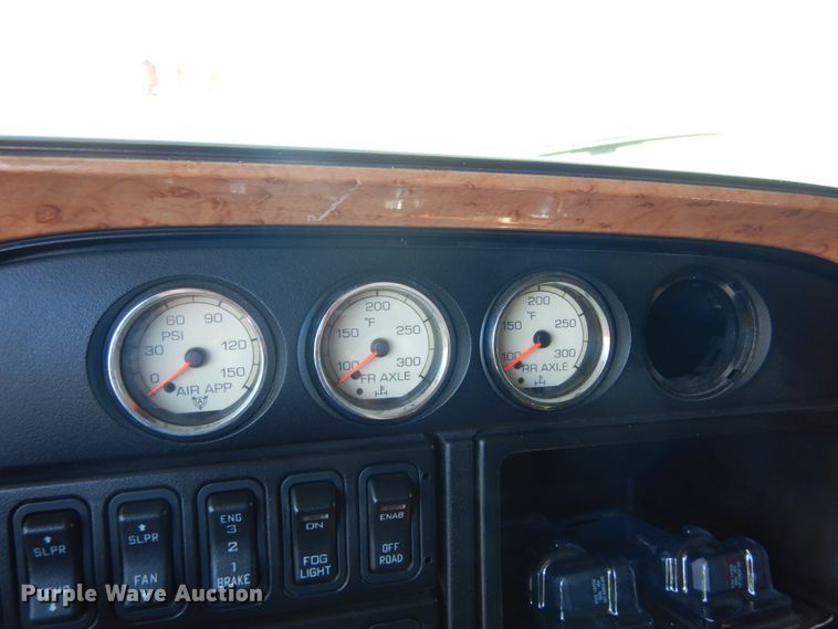 image for item JI9315 2013 International ProStar  semi truck